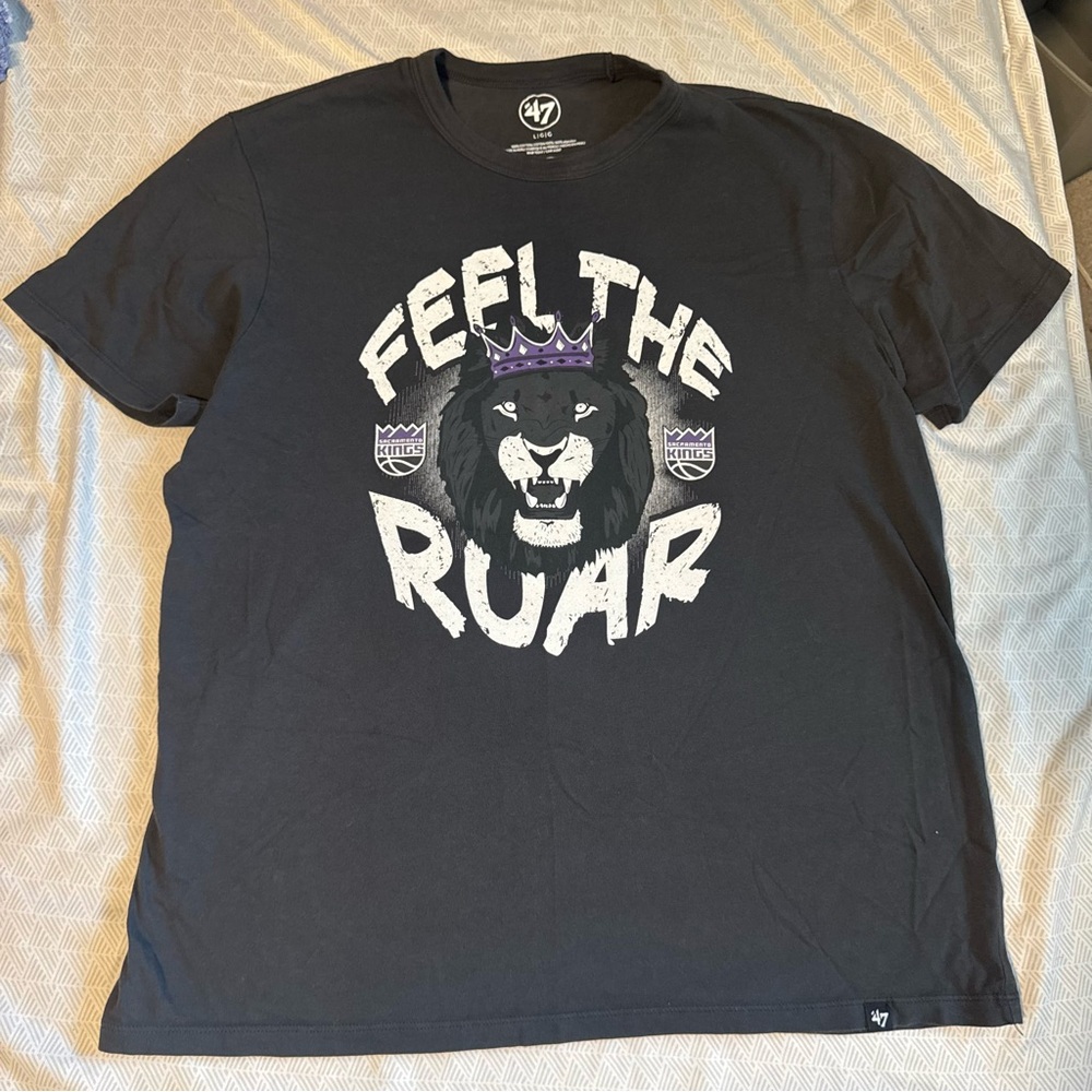 47 Sacramento Kings 'feel the roar" Graphic Tee